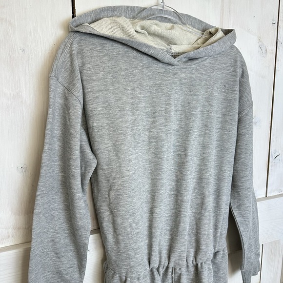 FREE PEOPLE Movement Such A Flirt Open Back Hoodie Romper Heather Gray Sz XS NEW - Picture 4 of 11